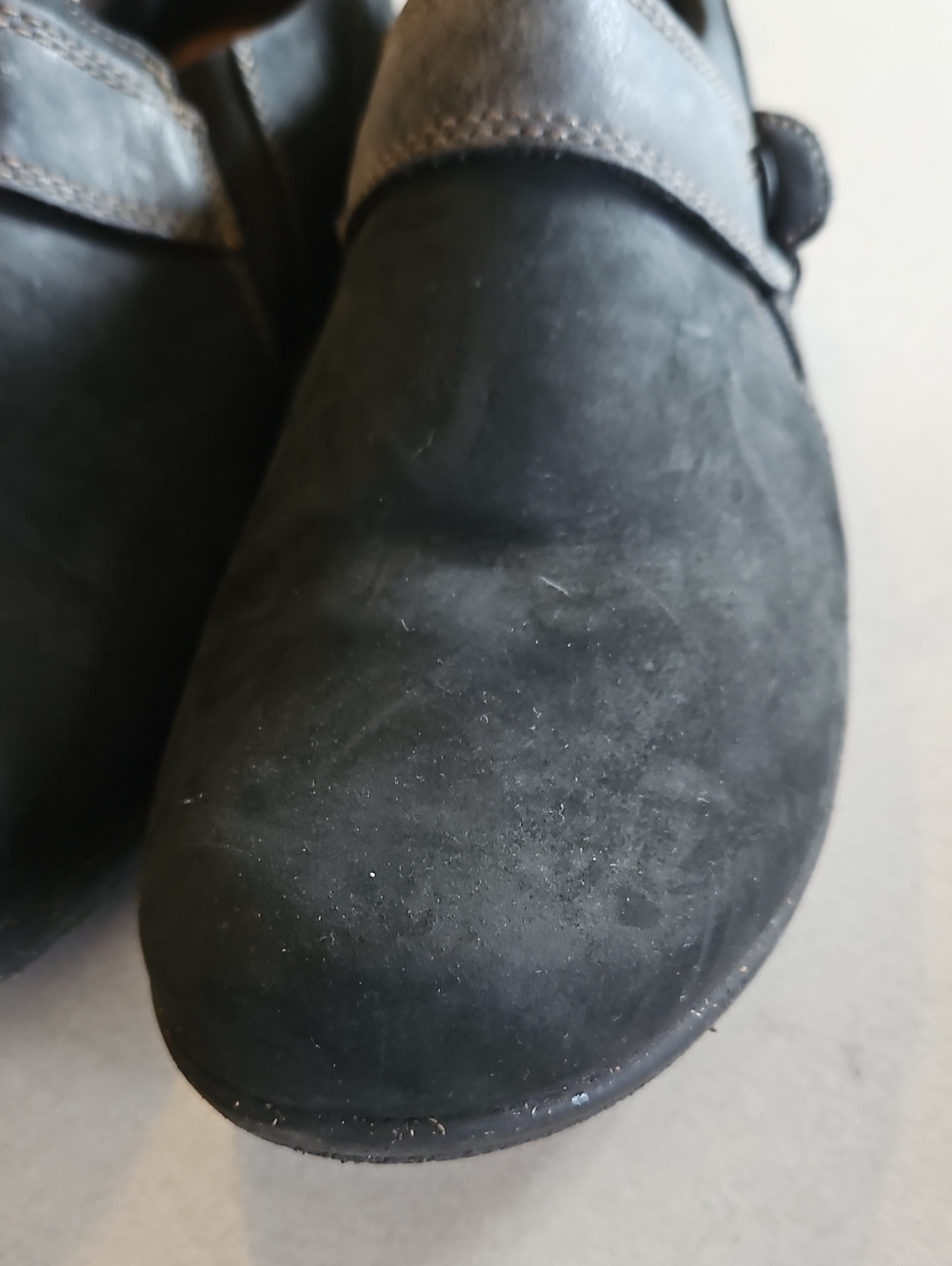Clarks Roseville Dot Slip On Black Shoes - Picture 3 of 14